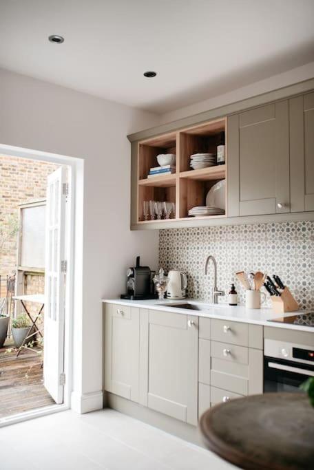3 Bedroom House In Kew Gardens Richmond  Exterior foto